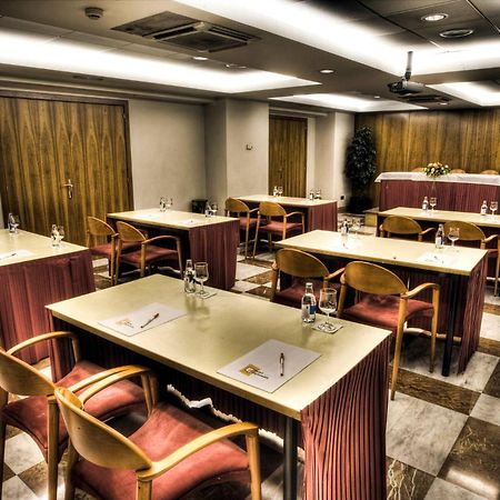 Zenit Diplomatic Otel Andorra la Vella Dış mekan fotoğraf